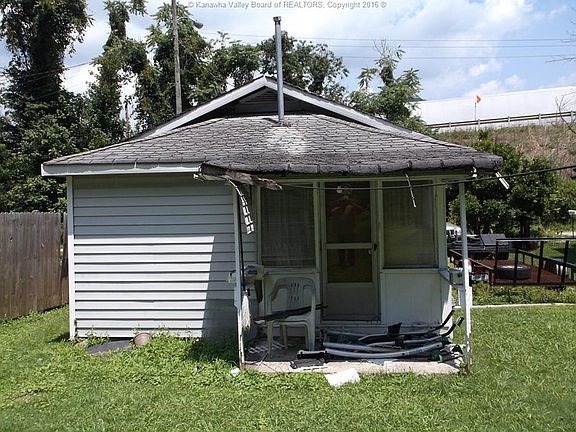 4th image of 8509 Texas Ave