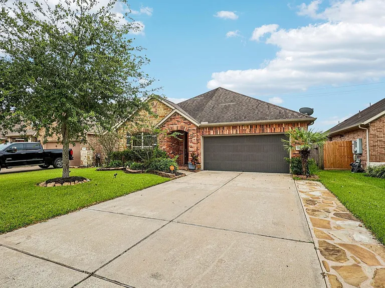 4850 Palomar Ln — Photo 2