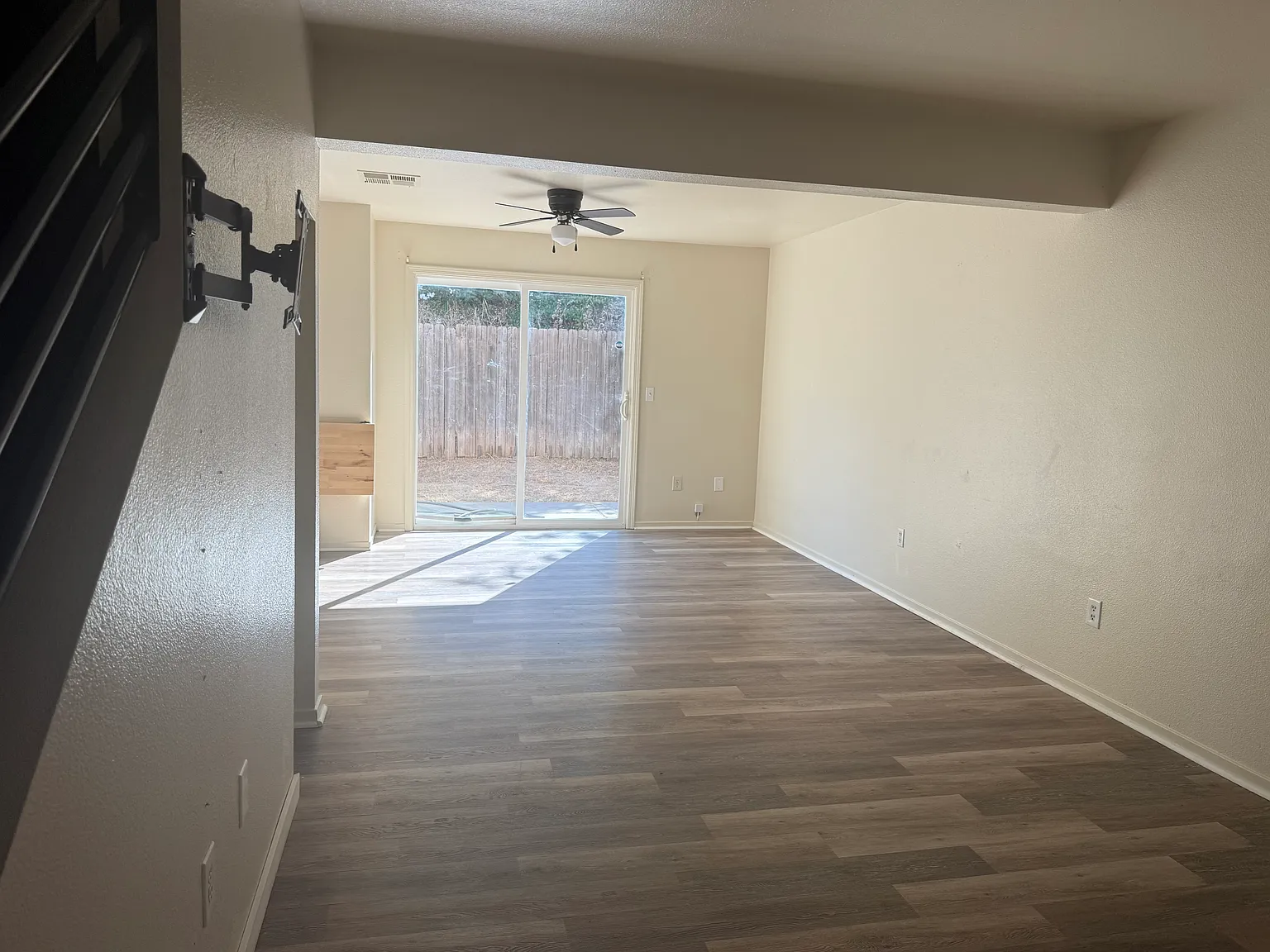 2 bed, 1.5 bath, $1,495 — Photo 3