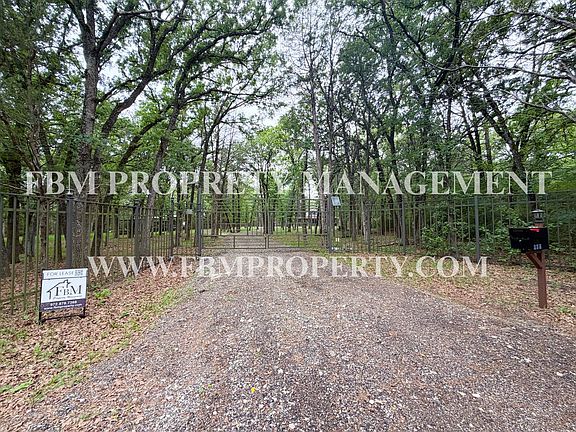 2nd image of 338 Post Oak Dr