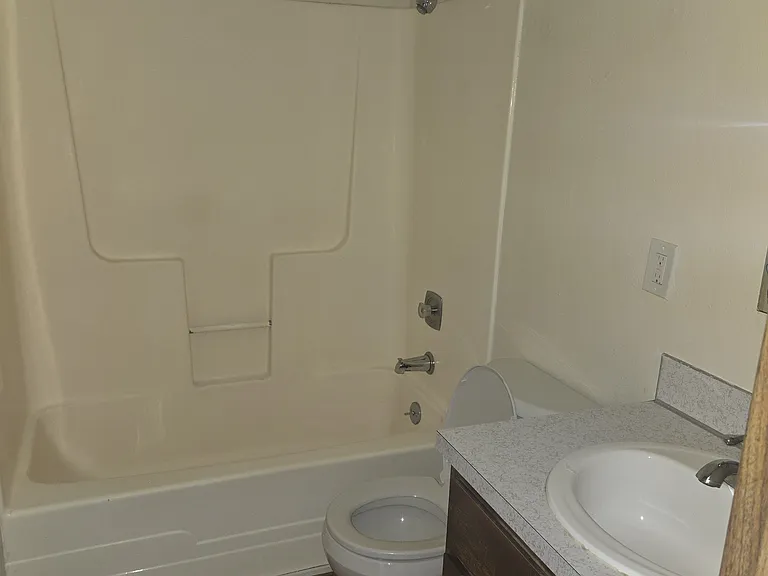 182 Molly St #16 — Photo 12