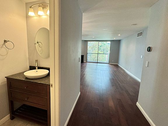 3rd image of 8530 Holloway Dr APT 305