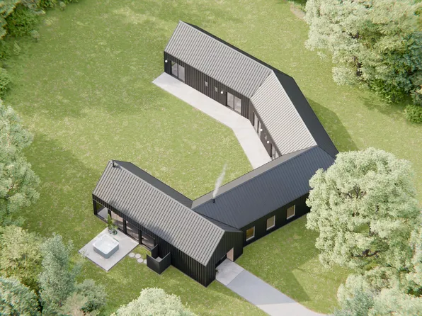 15688 Locke Rd, Union Pier, MI 49129