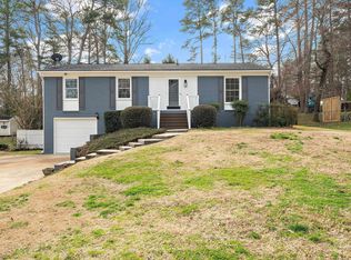 412 Pinecroft Dr, Raleigh, NC 27609