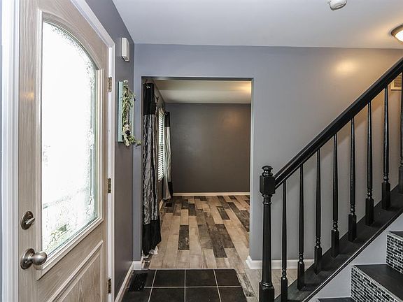 4th image of 246 N Beaulieu St
