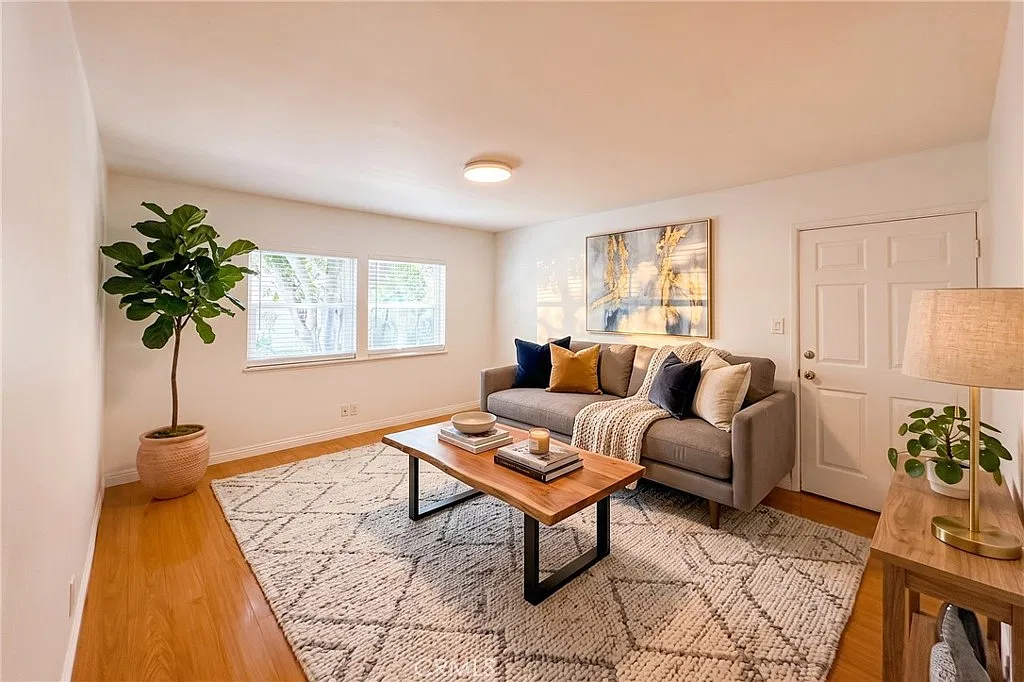 3623 Kalsman Dr — Photo 1