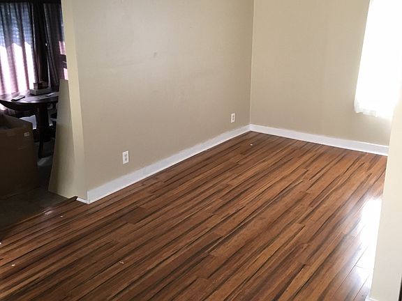 Entrance way/Living Room