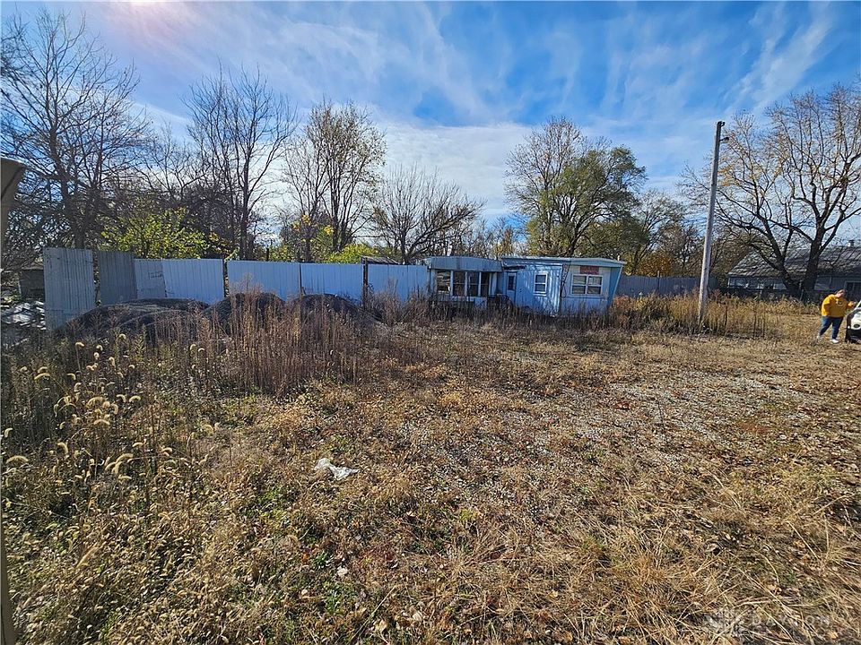 1st image of 3244 E 35th #Us