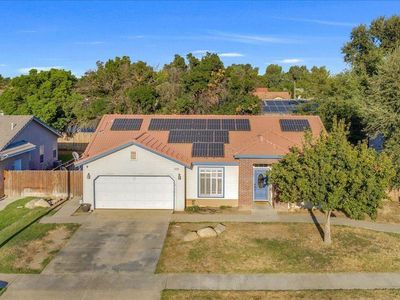 1110 E Cinnamon Dr, Lemoore, CA, 93245
