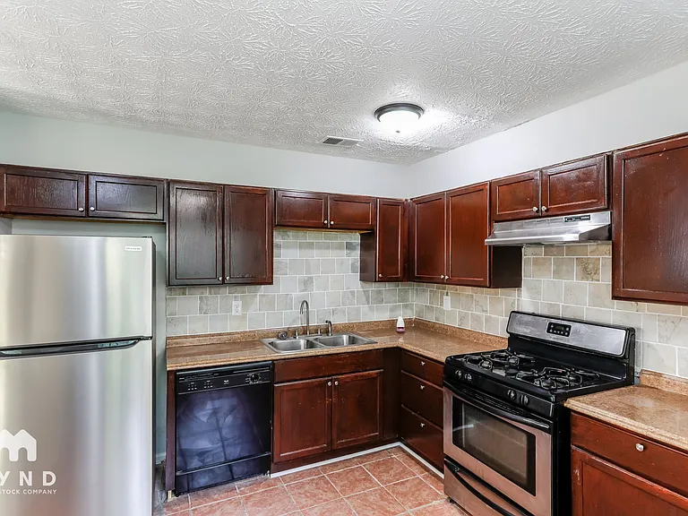5550 Panola Pl — Photo 3