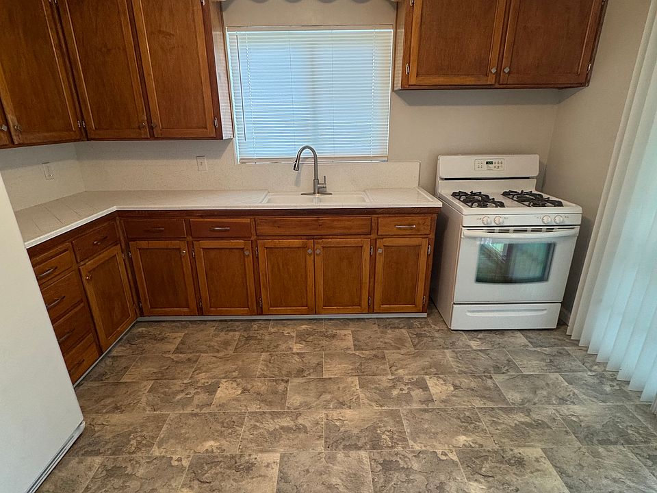 1st image of 426 Cowell Ave #1