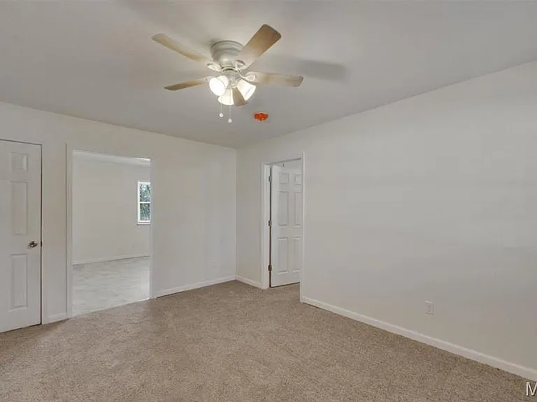 1218 Iron St — Photo 4