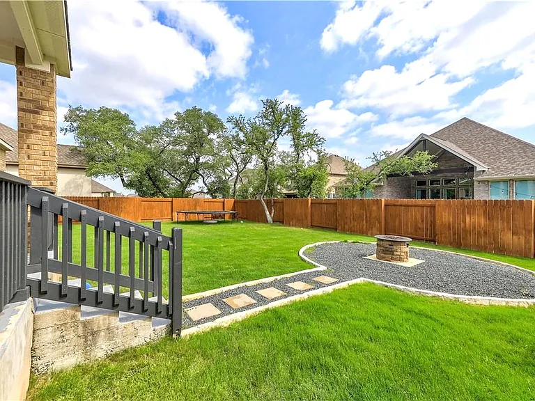 1408 Saddlespur Ln — Photo 23