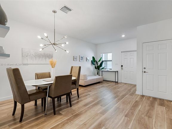 5th image of 4674 Santa Cruz Way
