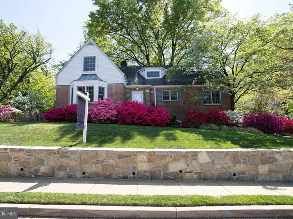 4920 Yorktown Blvd, Arlington, VA 22207