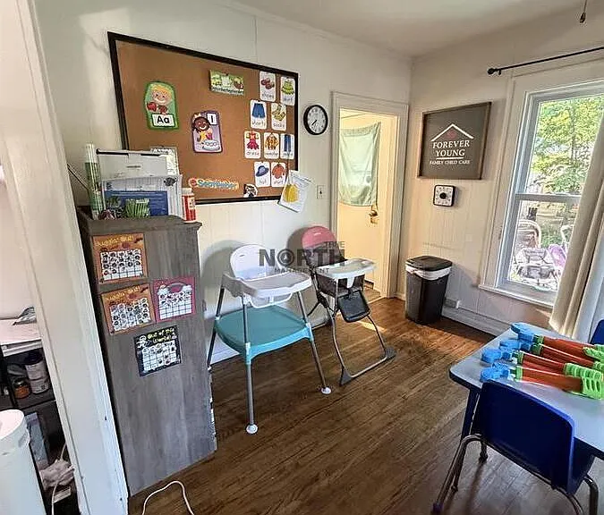 703 Jefferson St — Photo 16