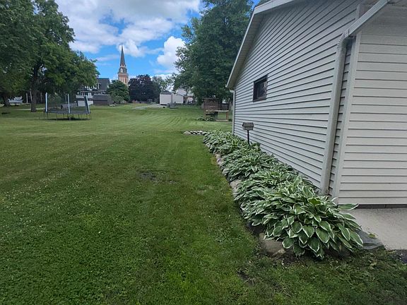 4th image of 1012 8th Ave