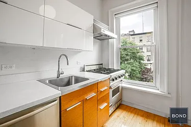 Rented by Bond New York