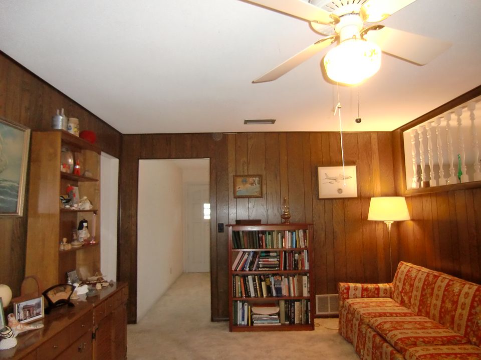 2nd image of 1211 Sherbrook Dr