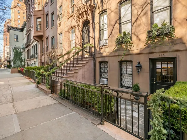 165 East 71st Street
