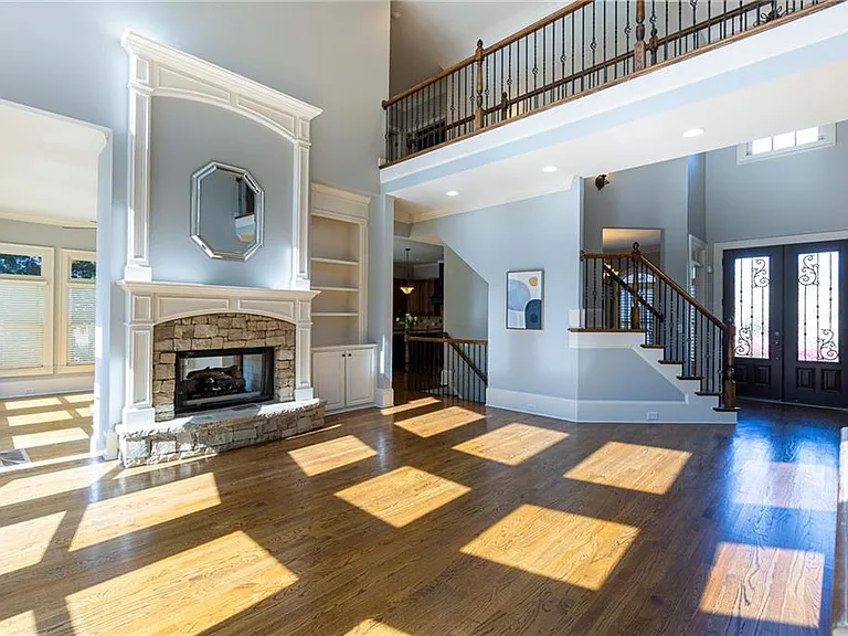 2360 Manor Creek Ct — Photo 13