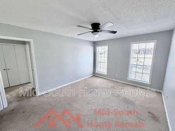 4th image of 4016 Socorro Dr