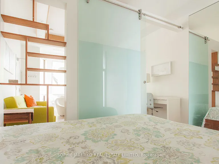 171 Carlton St #1 — Photo 15