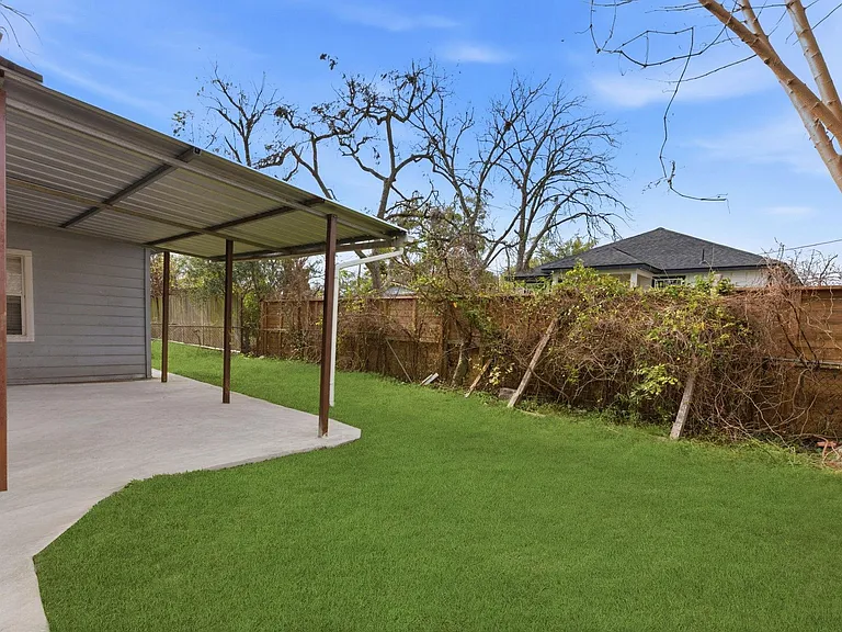 2411 Leffingwell St — Photo 39