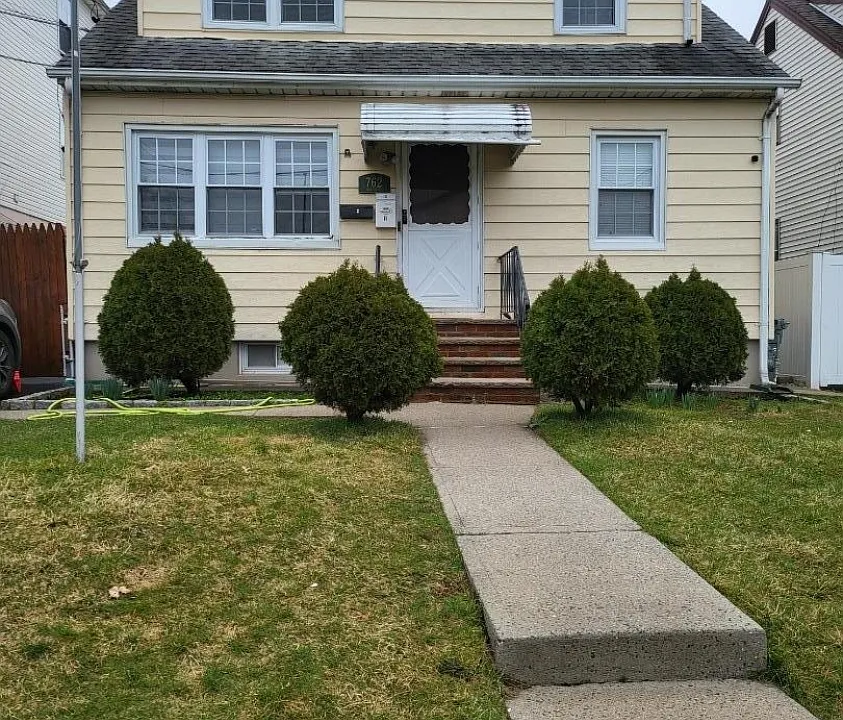 762 Old Rd