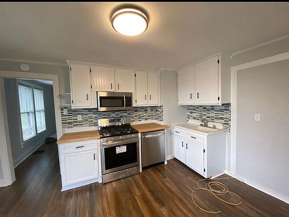 5th image of 400 S 11th St