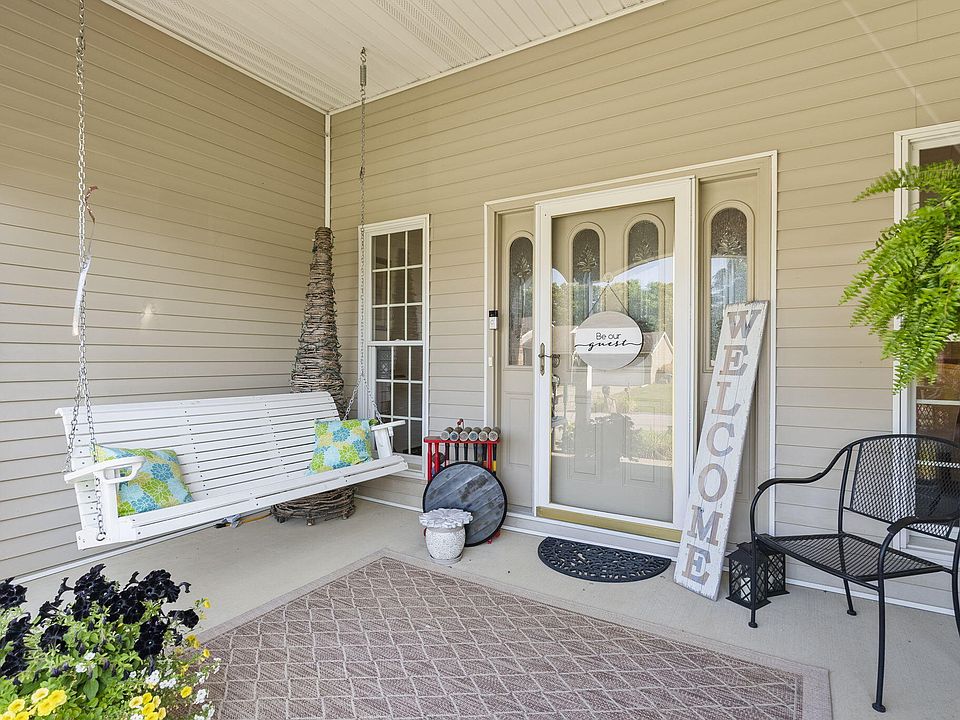 831 Meadowcrest Cir, Maysville, KY 41056 Zillow