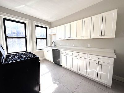 1st image of 101 Linden St #6