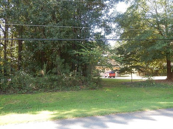 2nd image of 509 Cherokee Mills Dr