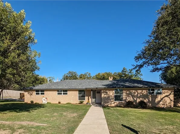 3 Samac Ln, Lampasas, TX 76550