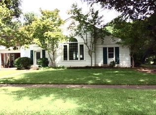 612 Walnut St, Wharton, TX 77488