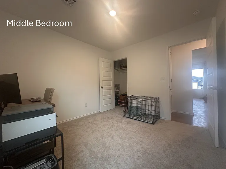 841 NE 101st St — Photo 8