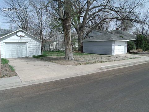 3rd image of 420 W 4th St