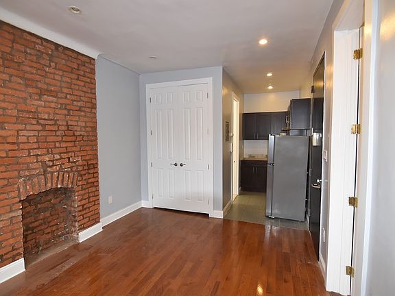 5th image of 80 Rogers Ave #F10