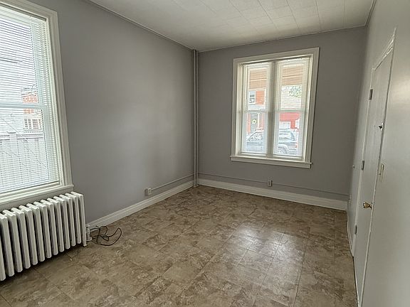 4th image of 234 N Lime St #2