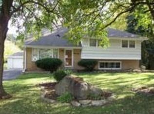 7889 Dunham Rd, Downers Grove, IL 60516