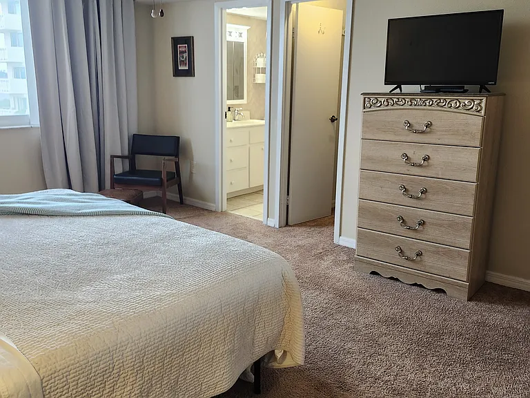 925 N Halifax Ave #303 — Photo 15