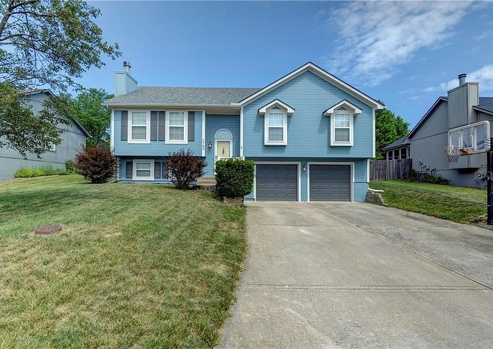 1st image of 1740 SE Embassy Dr