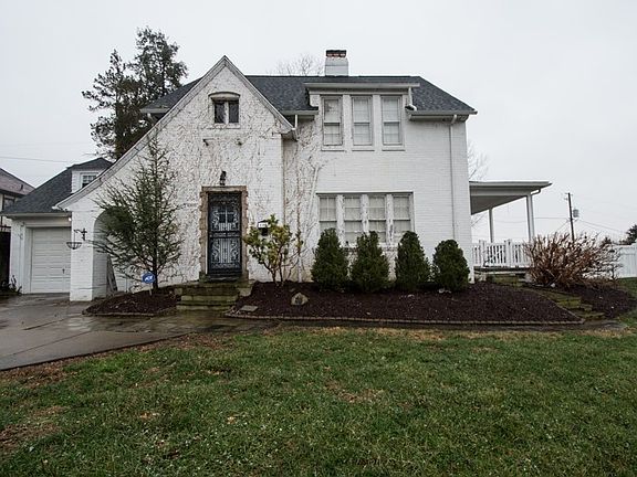 2nd image of 1044 29th St