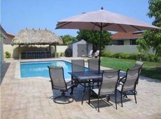 9007 SW 23rd Ln, Miami, FL 33165