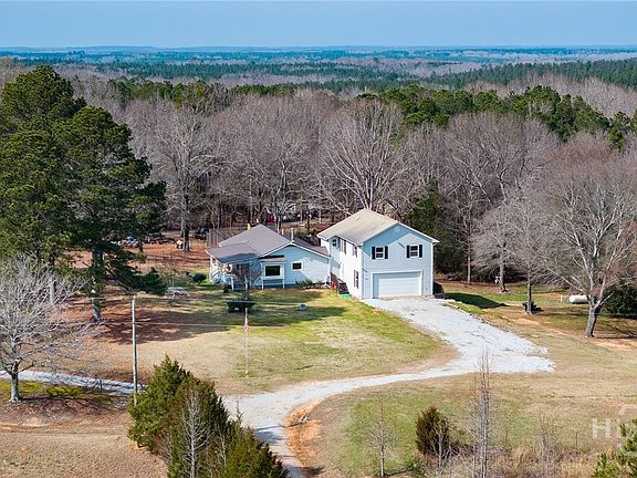 3rd image of 65 Lexington Carlton Road