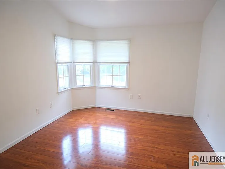 56 Coriander Dr — Photo 11