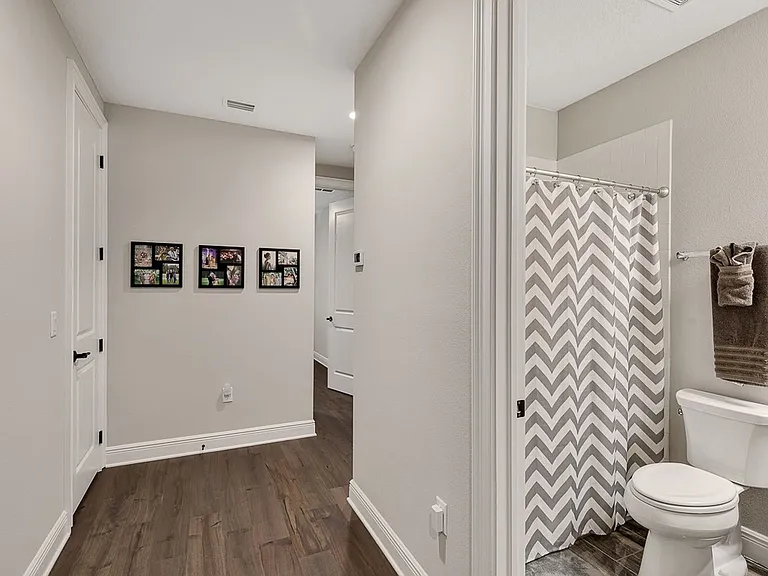 3215 W De Leon St #5 — Photo 41