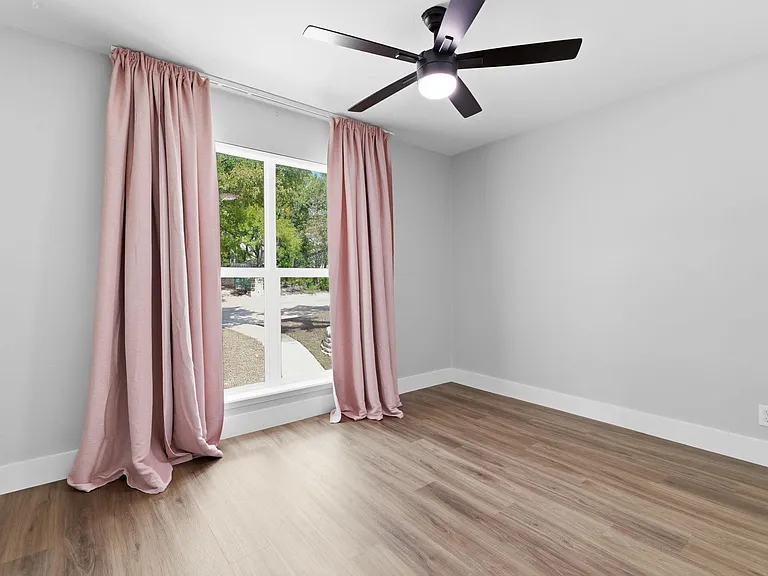 6103 Cherrylawn Cir — Photo 24