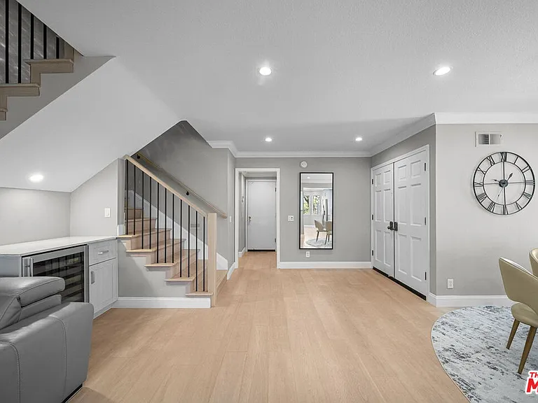5413 Mark Ct — Photo 8