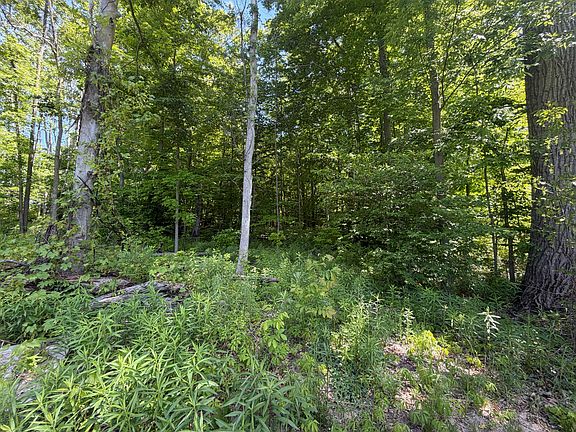 4th image of 6306 Applewood Acres Dr NE